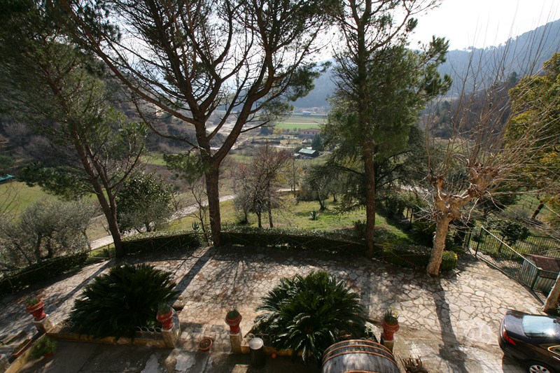 B&B or Private Villa with Restaurant Potential – Filettole, Tuscany