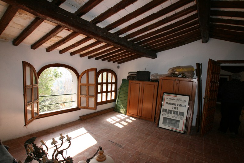 B&B or Private Villa with Restaurant Potential – Filettole, Tuscany