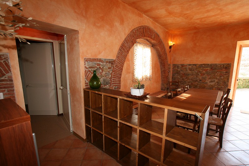 B&B or Private Villa with Restaurant Potential – Filettole, Tuscany