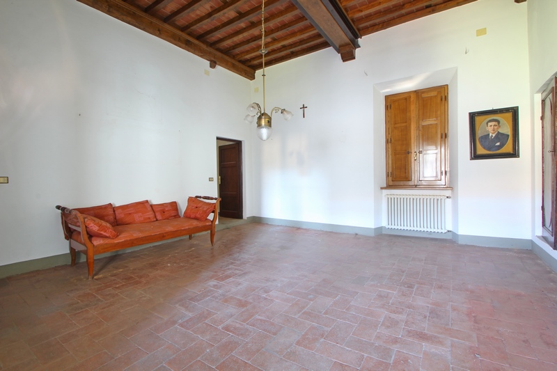 Bývalý klášter renovovaný na B a B nebo použitelný jako privátní rezidenc v centru Camaiore