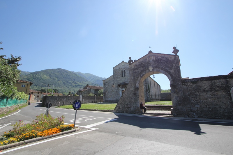 Villa aus ehem. Kloster oder B & B im Zentrum von Camaiore