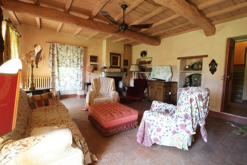 Secluded Rustic Villa Near Camaiore – Unique Estate with Terraces & Annexes