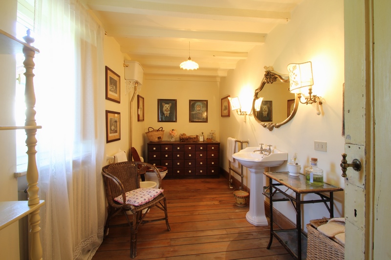 Secluded Rustic Villa Near Camaiore – Unique Estate with Terraces & Annexes