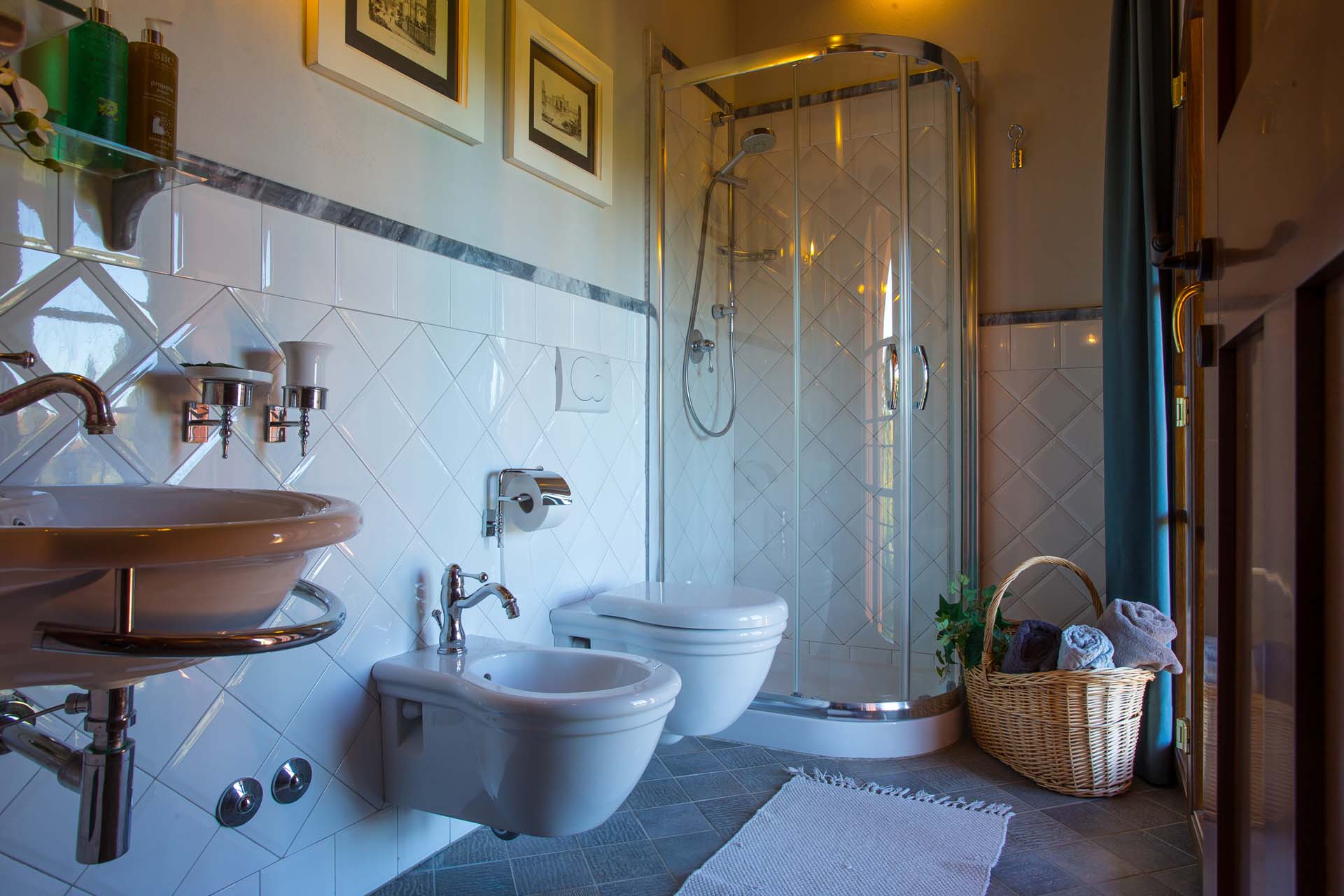 Villa di Lusso in Toscana con Piscina e Vista Panoramica – Vicino a San Gimignano