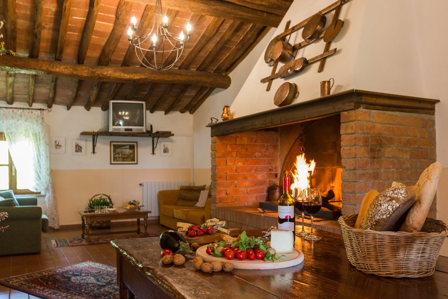 Authentic Tuscan Agritourism & B&B – Between Pisa, Volterra & San Gimignano