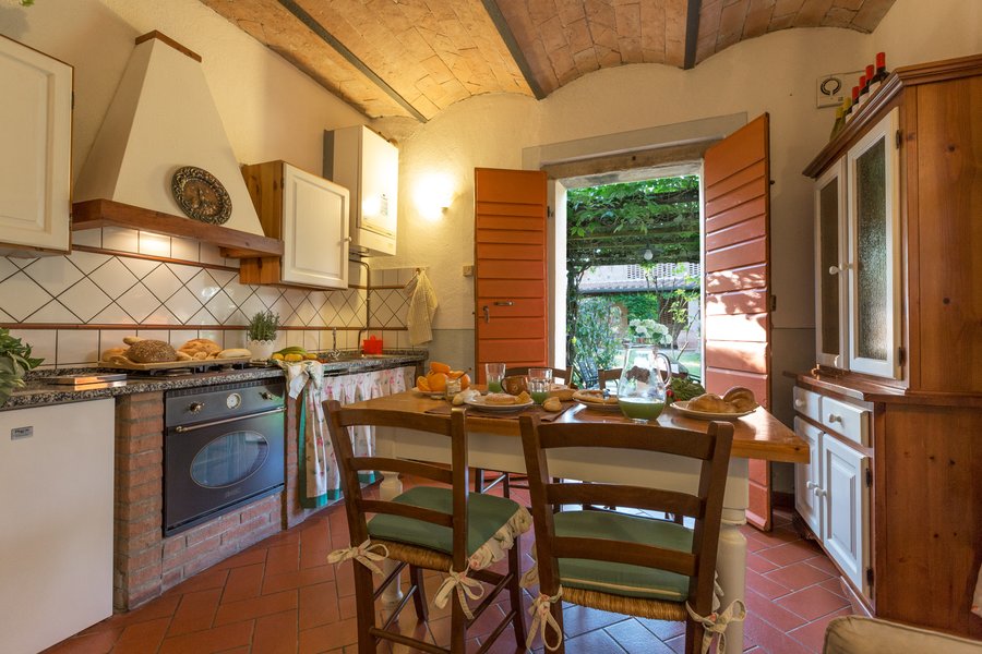 Authentic Tuscan Agritourism & B&B – Between Pisa, Volterra & San Gimignano