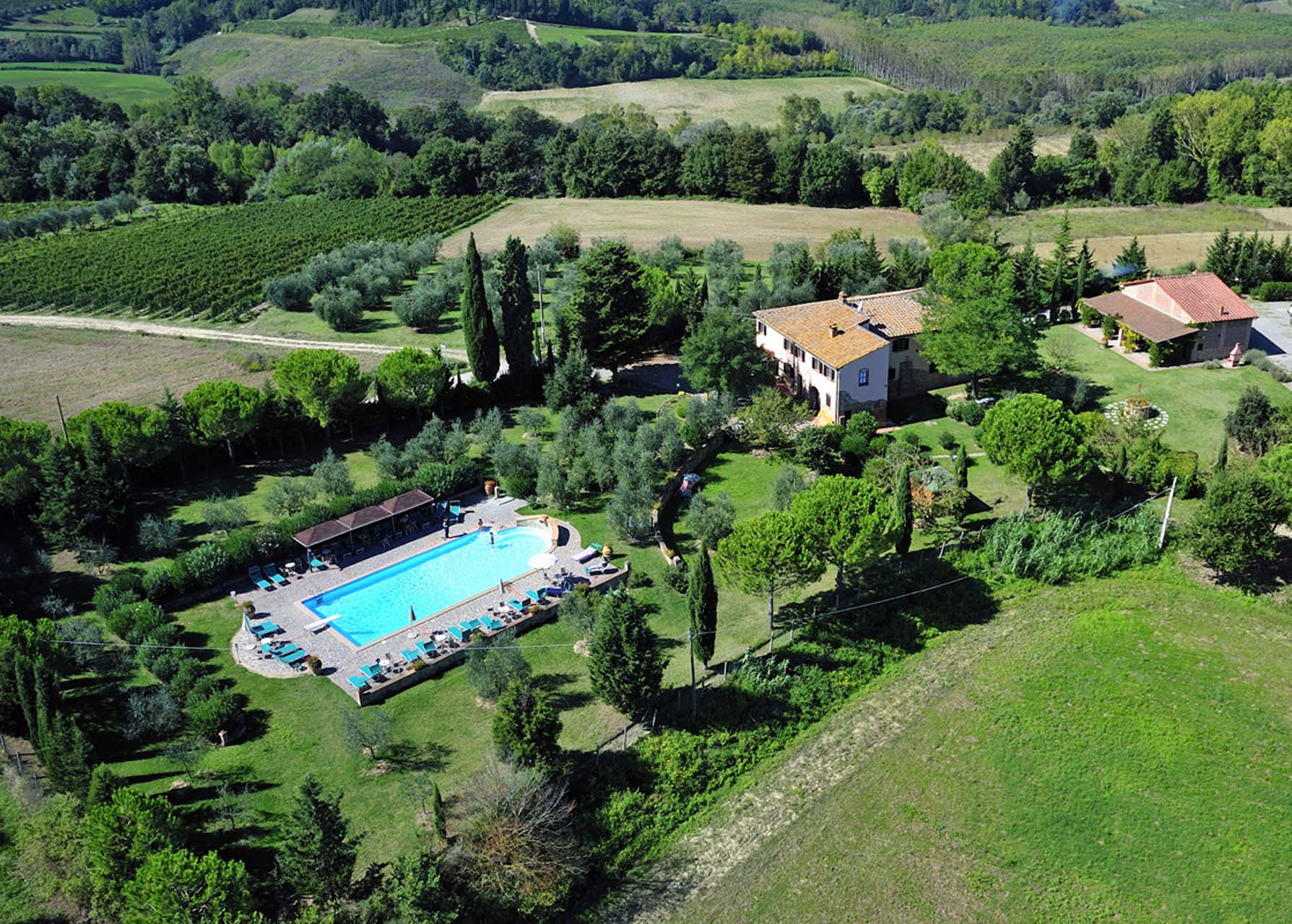 In centro della Toscaba agriturismo da vendere