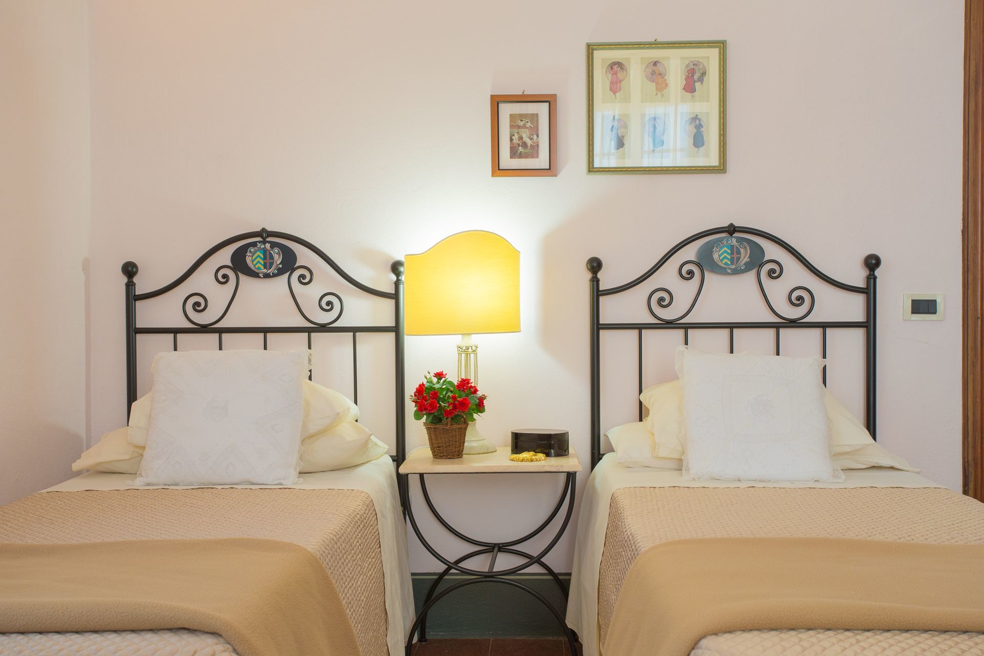 Elegante Villa Storica vicino a Volterra – Vista Mozzafiato & Piscina