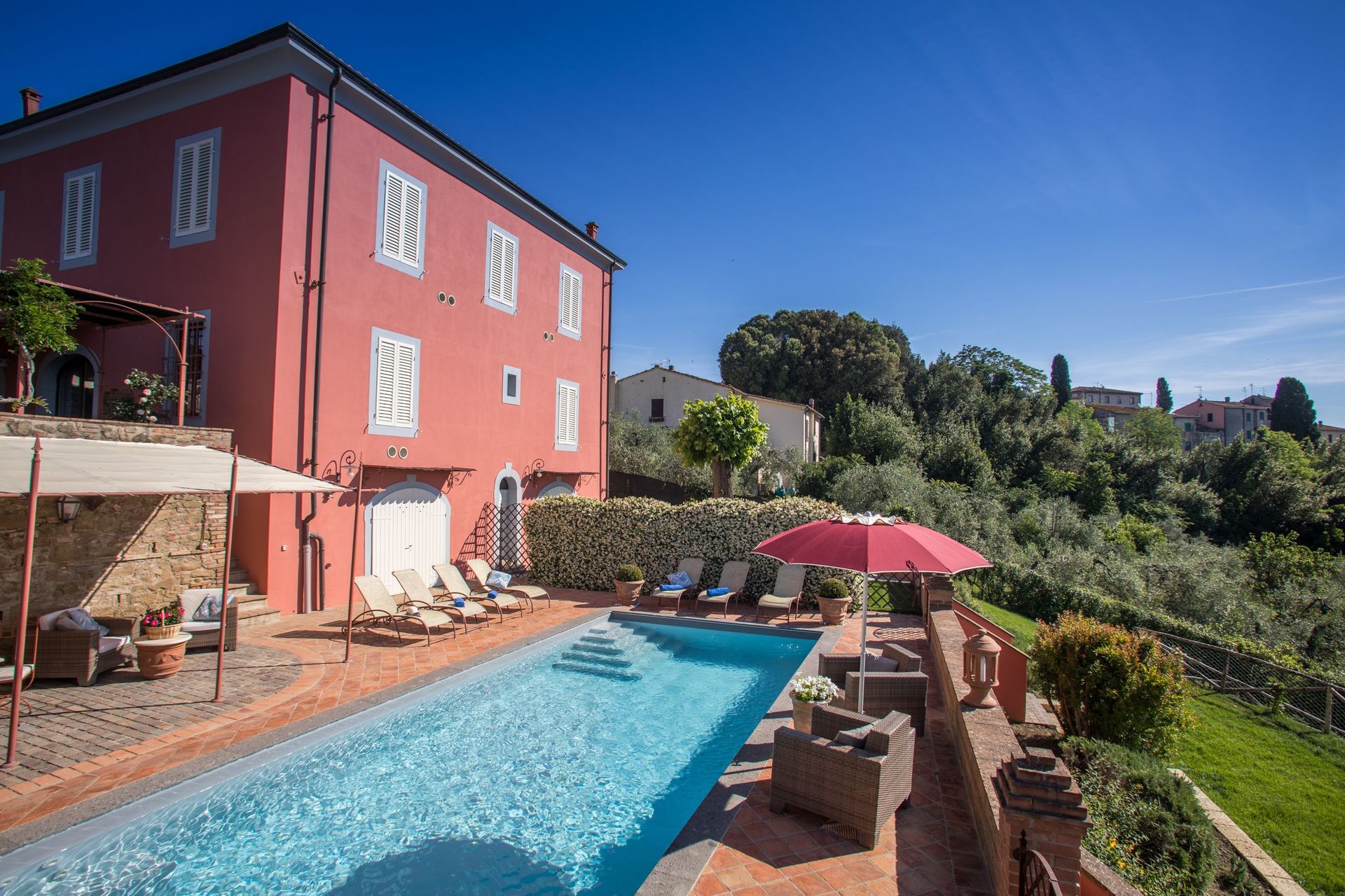 Elegante Villa Storica vicino a Volterra – Vista Mozzafiato & Piscina