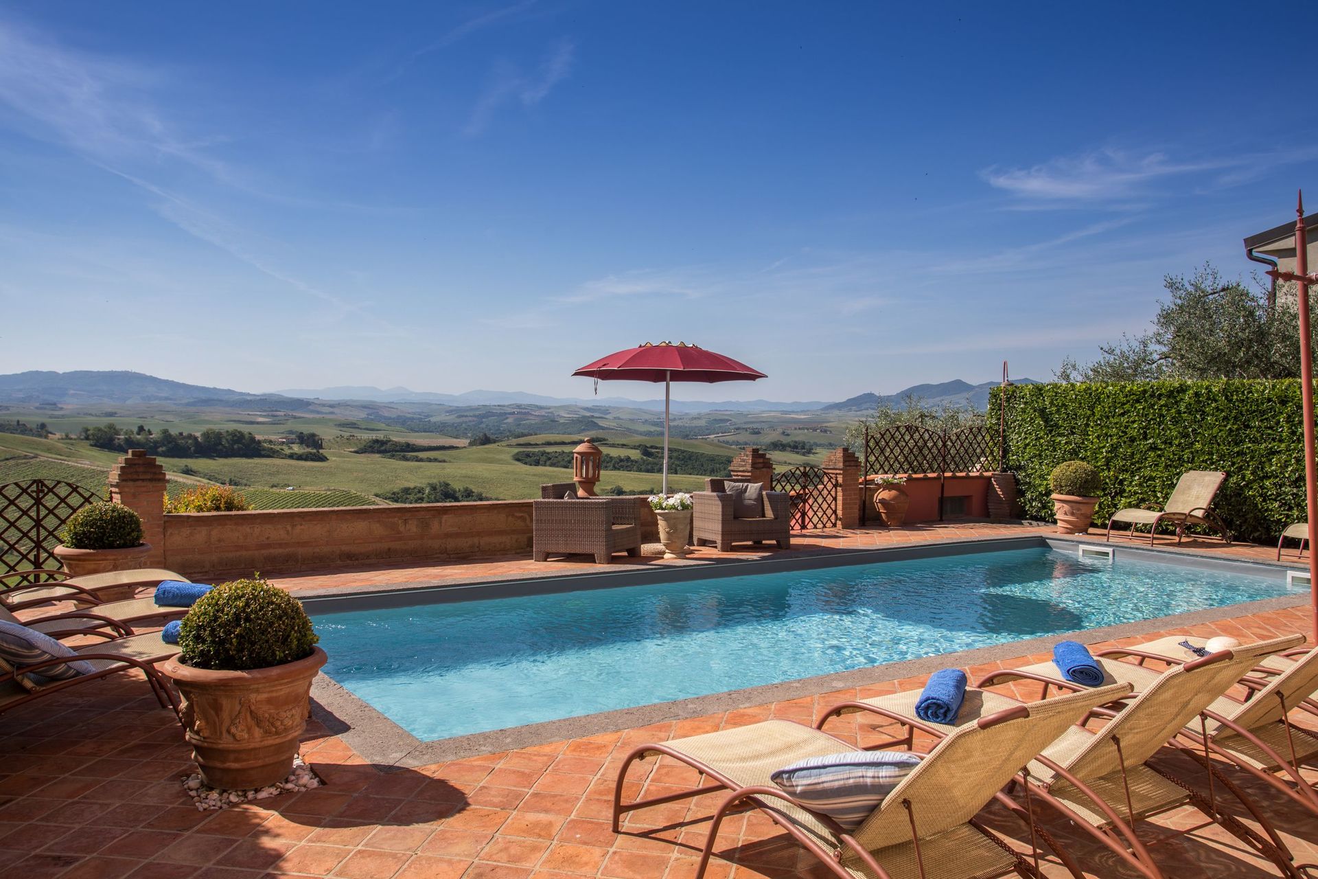Elegante Villa Storica vicino a Volterra – Vista Mozzafiato & Piscina