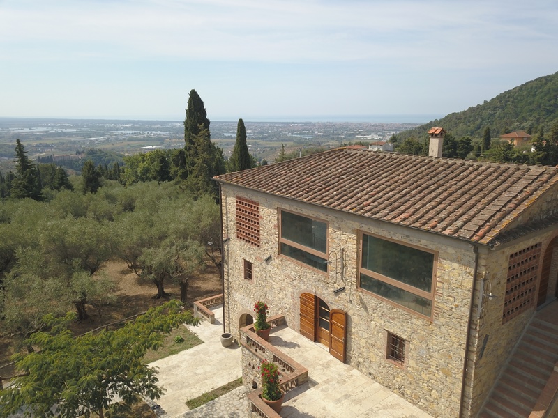 Casale con vista mare