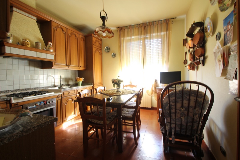 Semi-detached 600m from the beach in Marina di Massa