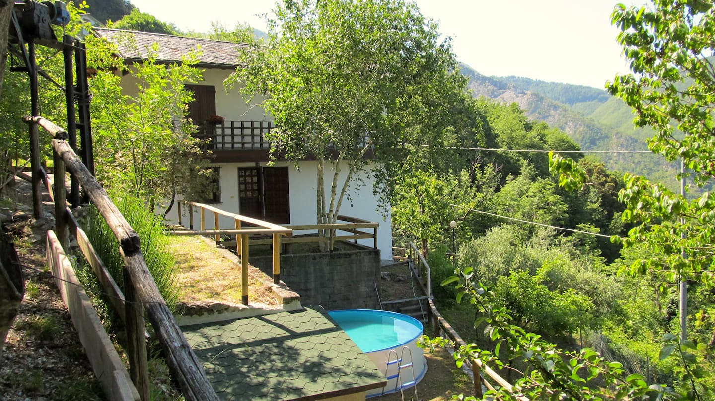 Casa con vista mare nel parco Apuane