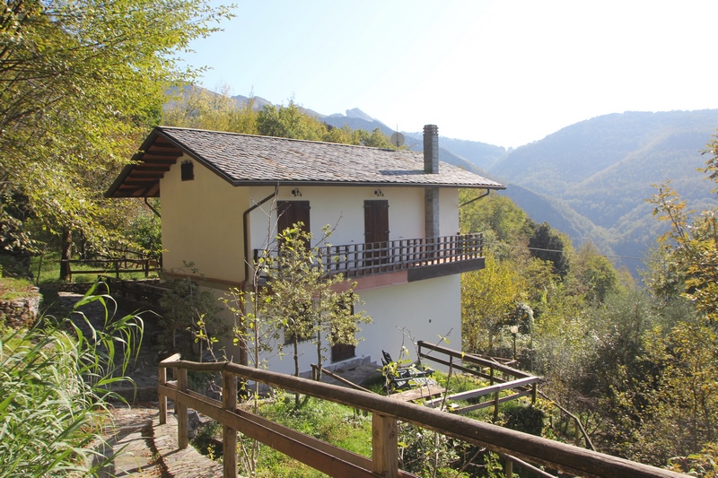 Meerblick - Haus in den Bergen von Massa-Carrara