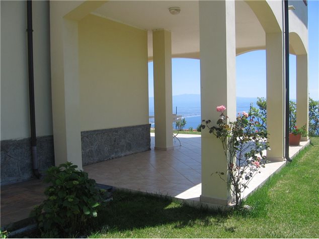 Villa with sea view in Calabria for Sale