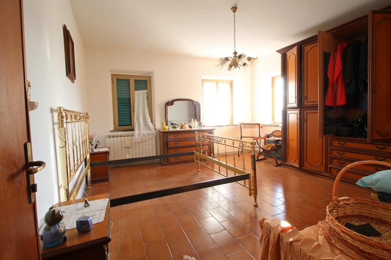 Large stone houses group in Versilia for Sale