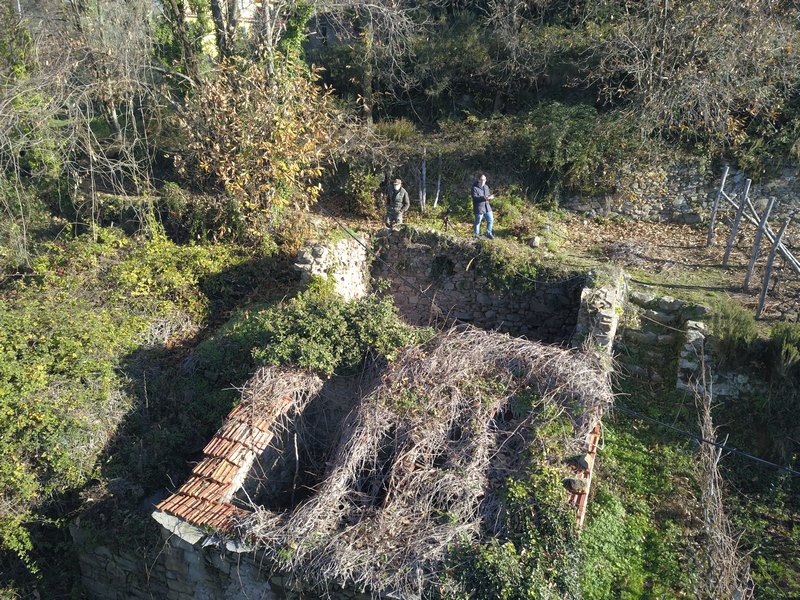 Rudere da riffare a 5 Terre