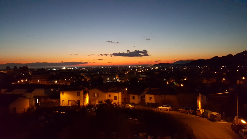 Casa con vista mare a Massa