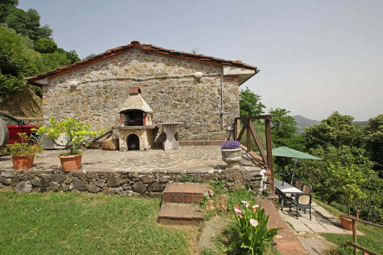 Agritourism in Garfagnana – 3 Stone Houses with 3ha of Land