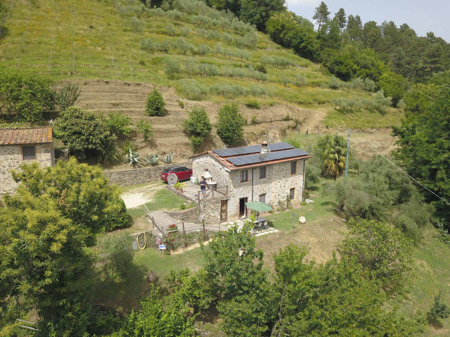 Agritourism in Garfagnana – 3 Stone Houses with 3ha of Land