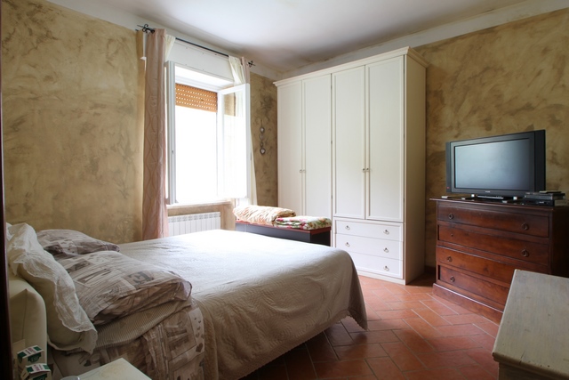 Renovated Rustico in Montemagno di Camaiore – Charming Hillside Home