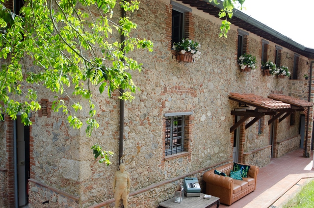 Proprietà in Pietra del XVI Secolo vicino a Camaiore – B&B o Residenza Privata