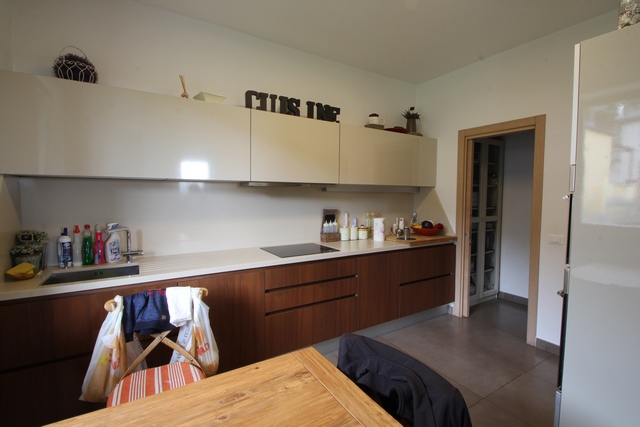 Incantevole Casa con Giardino Vicino a Fosdinovo – Terrazza con Vista Mare