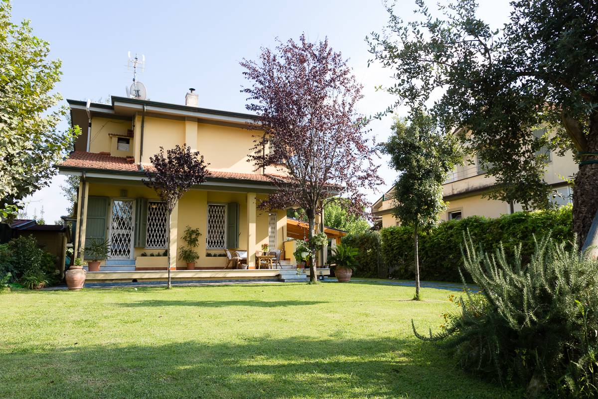 Summer residence in Poveromo/Marina di Massa