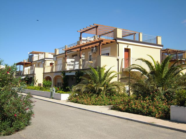 House near beach in Pizzo