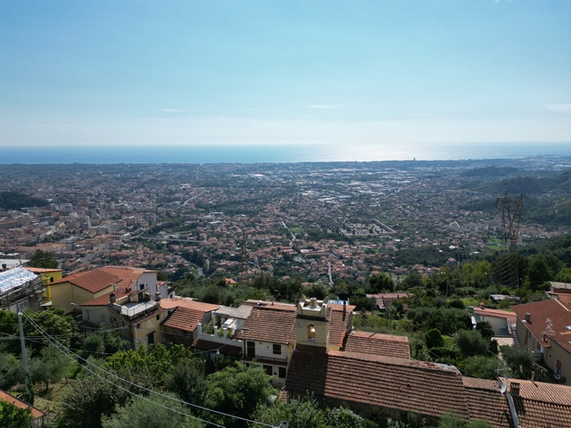 Rustico con vista mare