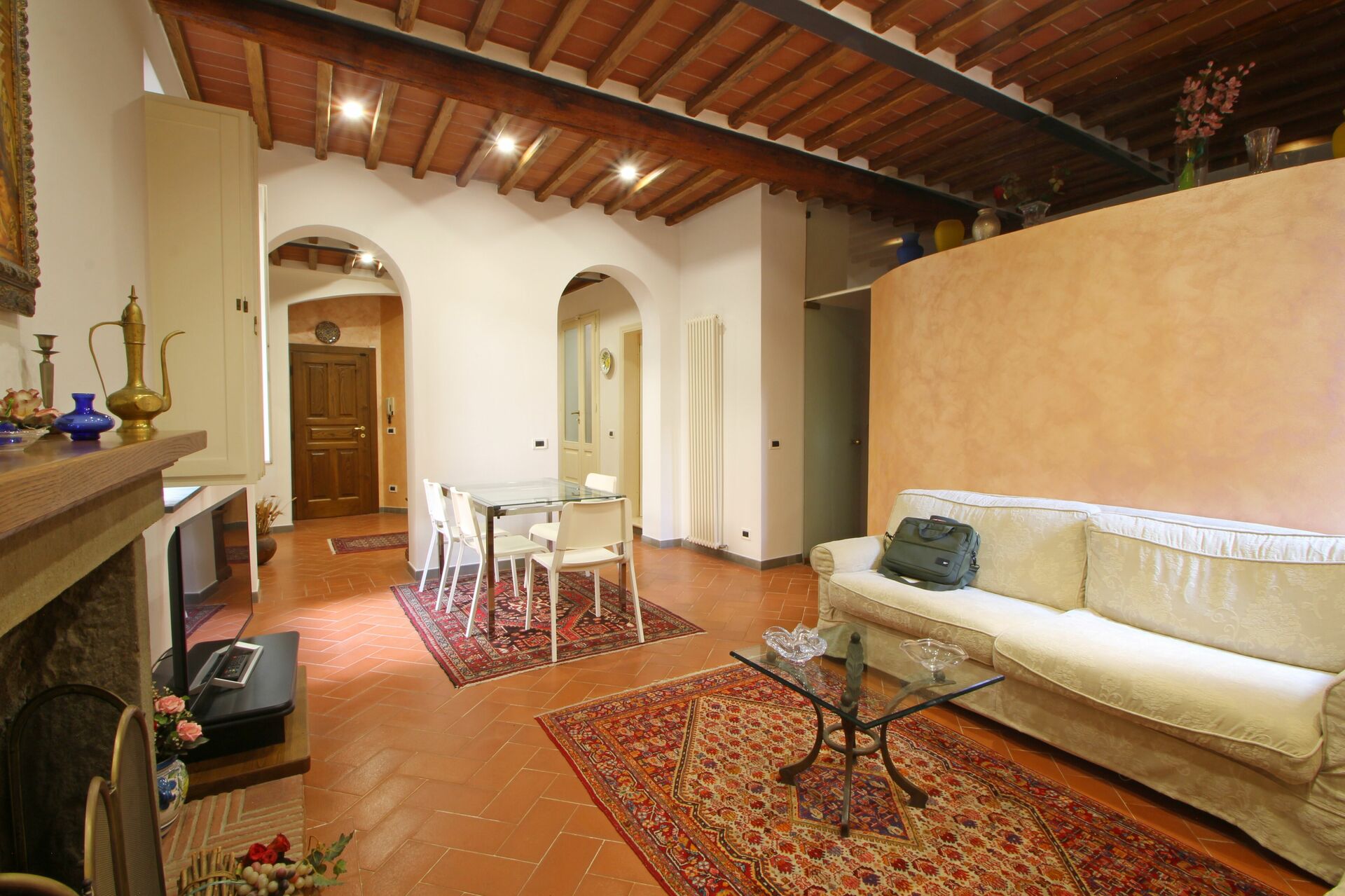 Restored flat in Lucca