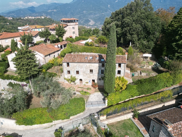 Real tuscan stone house with sea view in Bargecchia
