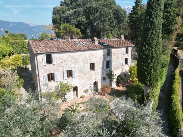 Real tuscan stone house with sea view in Bargecchia