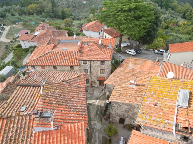 Rustico 16km od moře ve Versilii na prodej