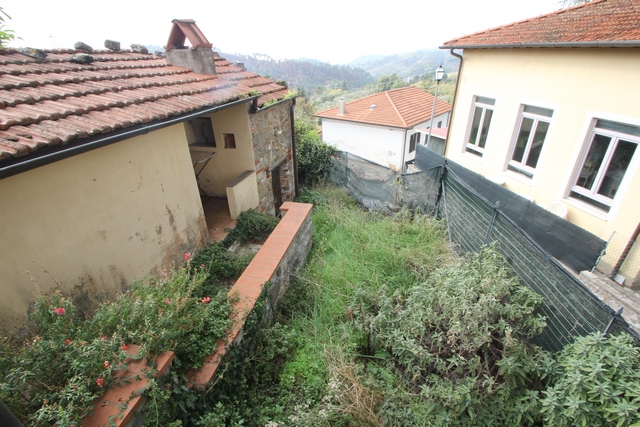 Rustico 16km od moře ve Versilii na prodej