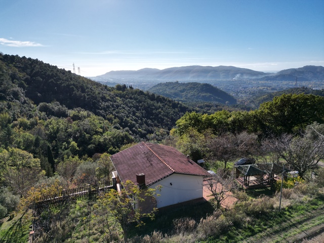 Renovierungsobjekt – Haus in den Hügeln bei Sarzana, Ligurien