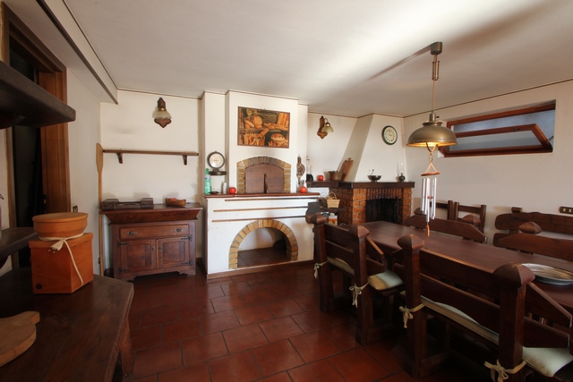 Renovierungsobjekt – Haus in den Hügeln bei Sarzana, Ligurien