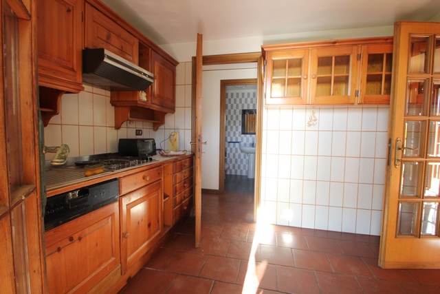 Renovierungsobjekt – Haus in den Hügeln bei Sarzana, Ligurien
