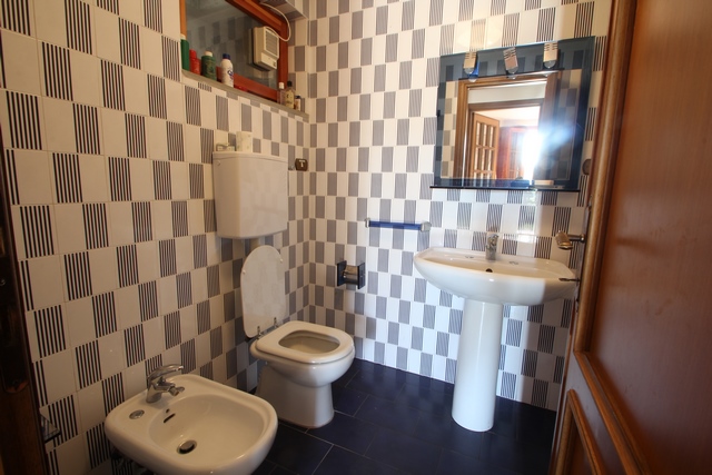 Renovierungsobjekt – Haus in den Hügeln bei Sarzana, Ligurien