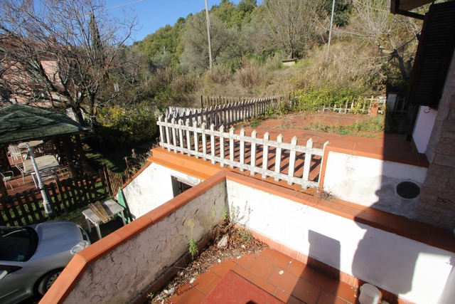 Renovierungsobjekt – Haus in den Hügeln bei Sarzana, Ligurien