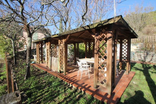 Renovierungsobjekt – Haus in den Hügeln bei Sarzana, Ligurien