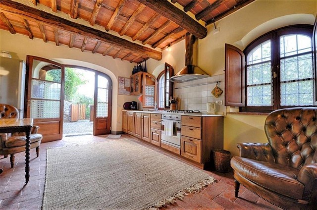 Magnificent country house near Lucca