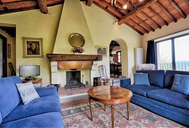 Magnificent country house near Lucca