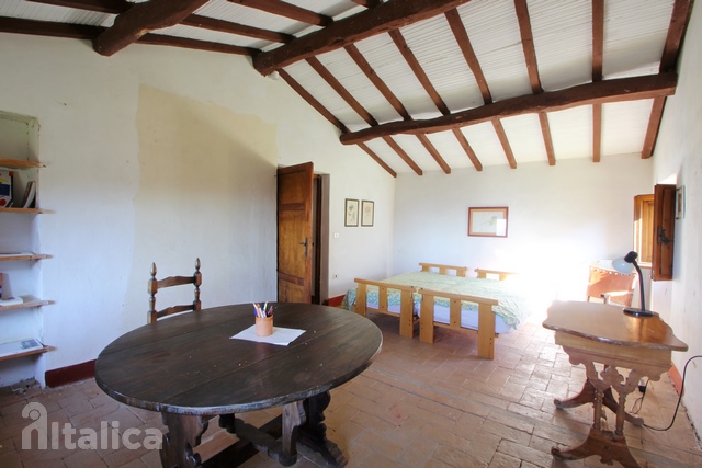 Tuscan stone house near Camaiore