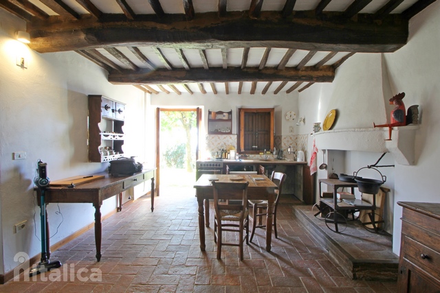 Tuscan stone house near Camaiore