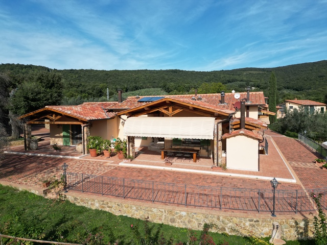 Luxury Olive-Farm in Tuscany