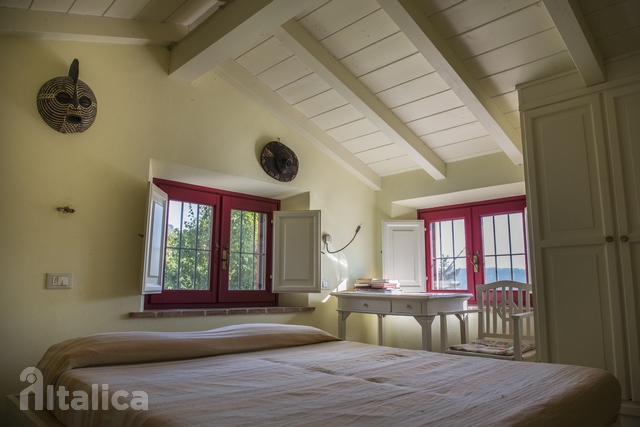 Villa Artistica con Vista Mare & Piscina – Camaiore