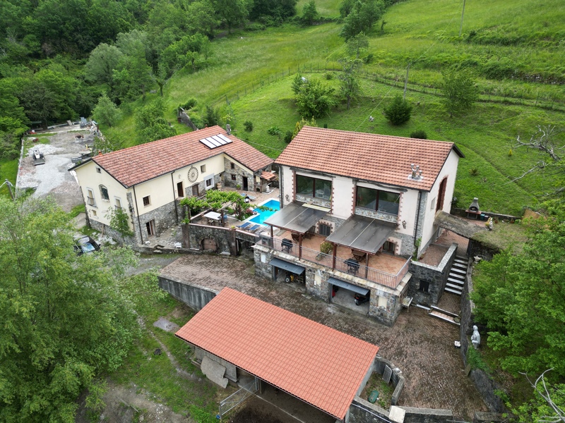 Small Farm with Guesthouse, Stables & 13ha Land Near Cinque Terre