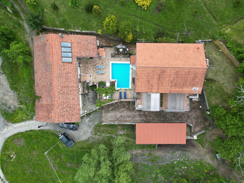 Bauernhof mit 13ha Land in Ligurien