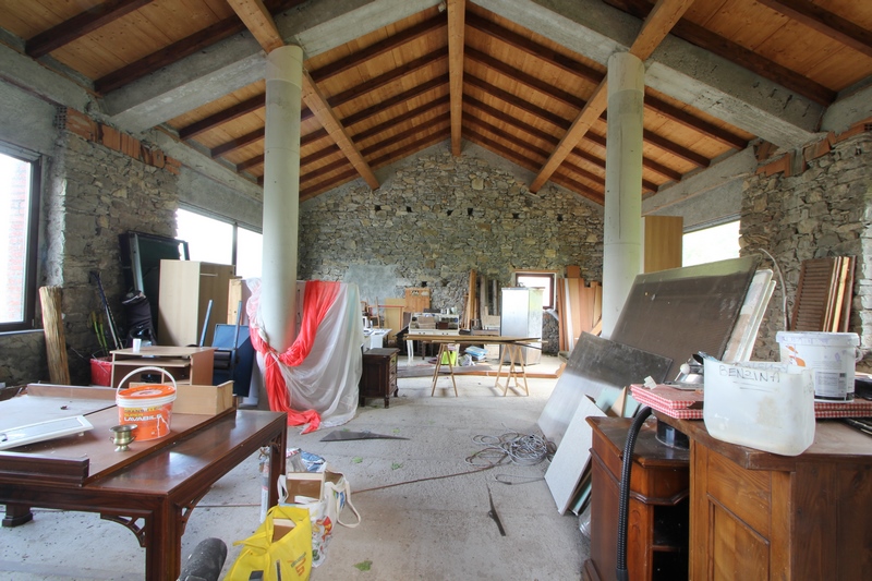 Small Farm with Guesthouse, Stables & 13ha Land Near Cinque Terre